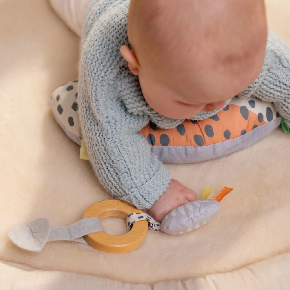 Every Season Plush Lambswool Play Gym - 0 months