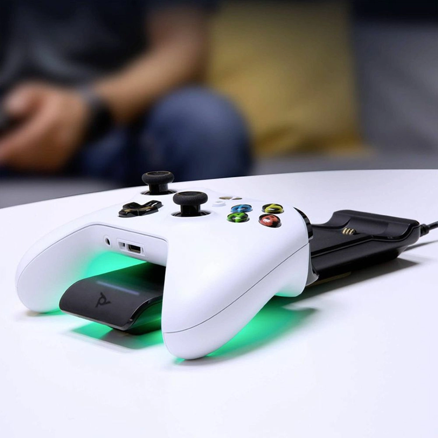 Dual Charger - wireless Xbox Series X|S and Xbox One