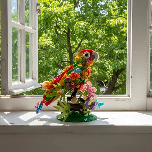 Scarlet Macaw Parrot Building Block Set - 396 pcs