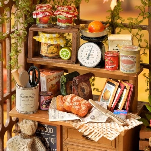 Book Nook Kit - Animal, Beach, Christmas, Fantasy, Floral, Forest, Halloween, Movie, Music, Princess 1:24