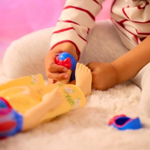 Snow White Doll - 16 Inch Once Upon a Story Ages 3+