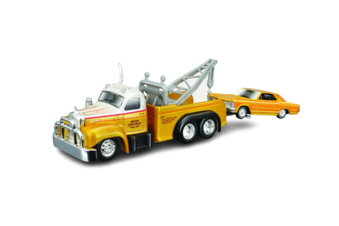 Maisto 1953 Mack B61 Flatbed + 1965 Buick Riviera - 1:64