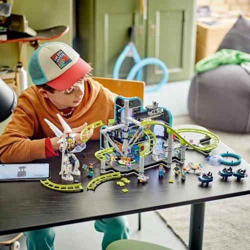 City Robot World Roller-Coaster Park (60421) - 8 Minifigures