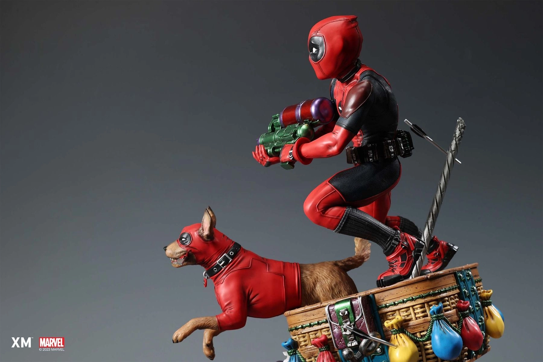 Kidpool and Dogpool Statue