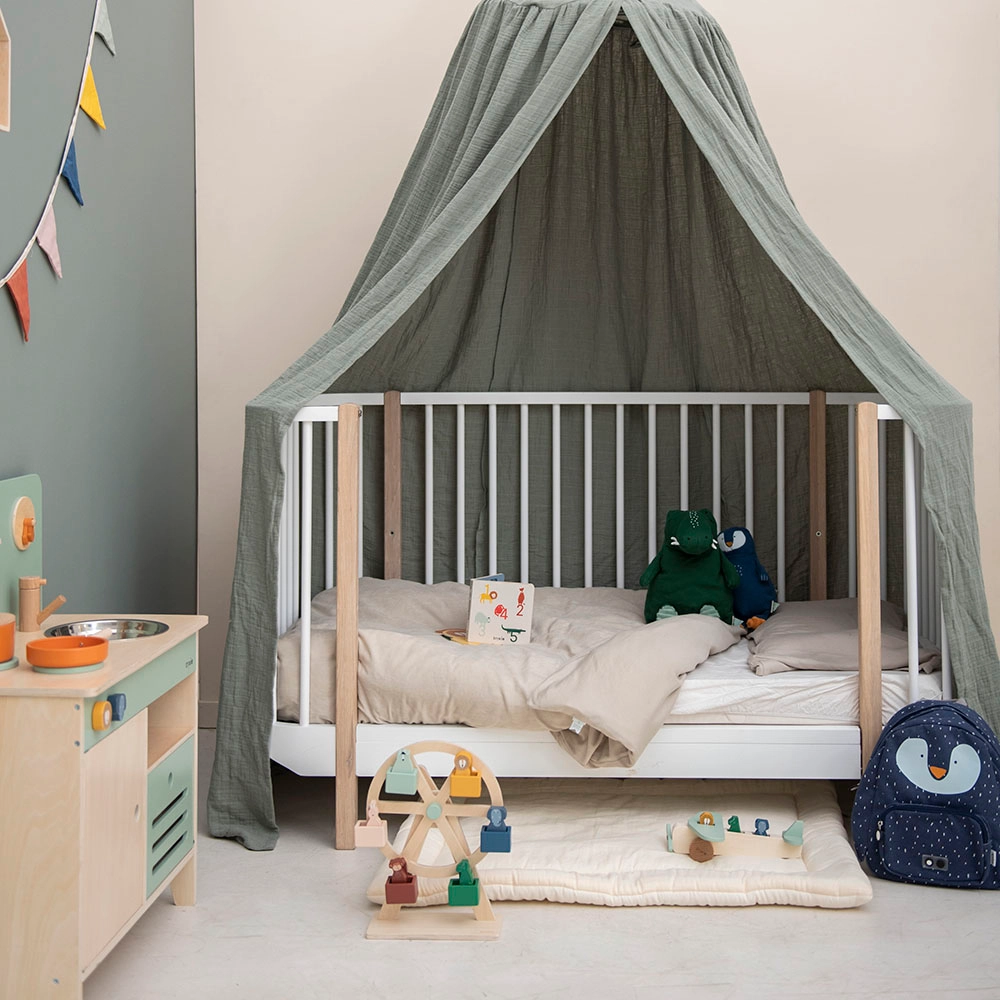 Wooden Ferris Wheel - Suitable for 18 months and above