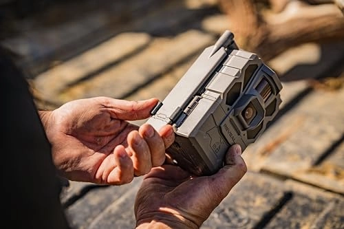 Reveal X 3.0 - Cellular + Solar Panel + Lipo Lithium Battery + SD Card - 32GB