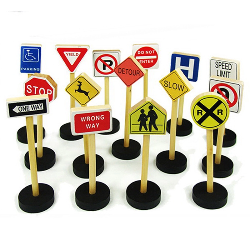Wooden Road Sign - Suitable for 3 years & above 15 pieces