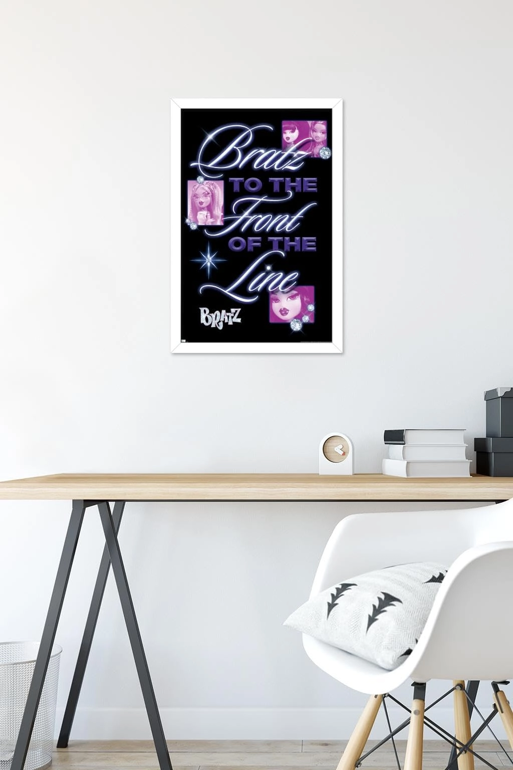 Bratz: Girls Nite Out - Front Of The Line Wall Poster - Paper 22.4\"L x 14.7\"W
