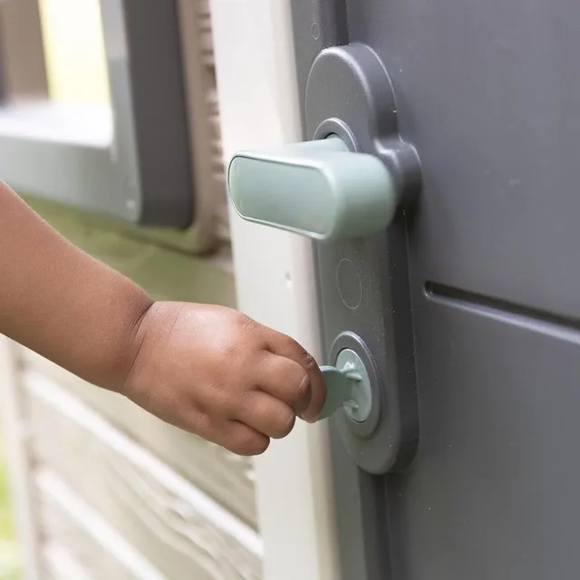 S.Green Friends House Playhouse