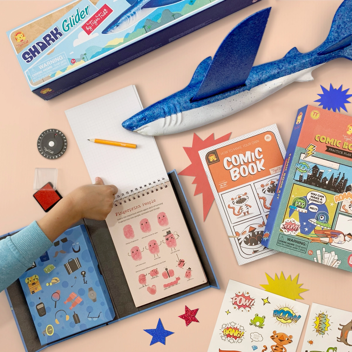 Comic Book Kit - 1 pencil 6 double sided pencils (12 colours) 1 double sided black marker Pencil sharpener and eraser