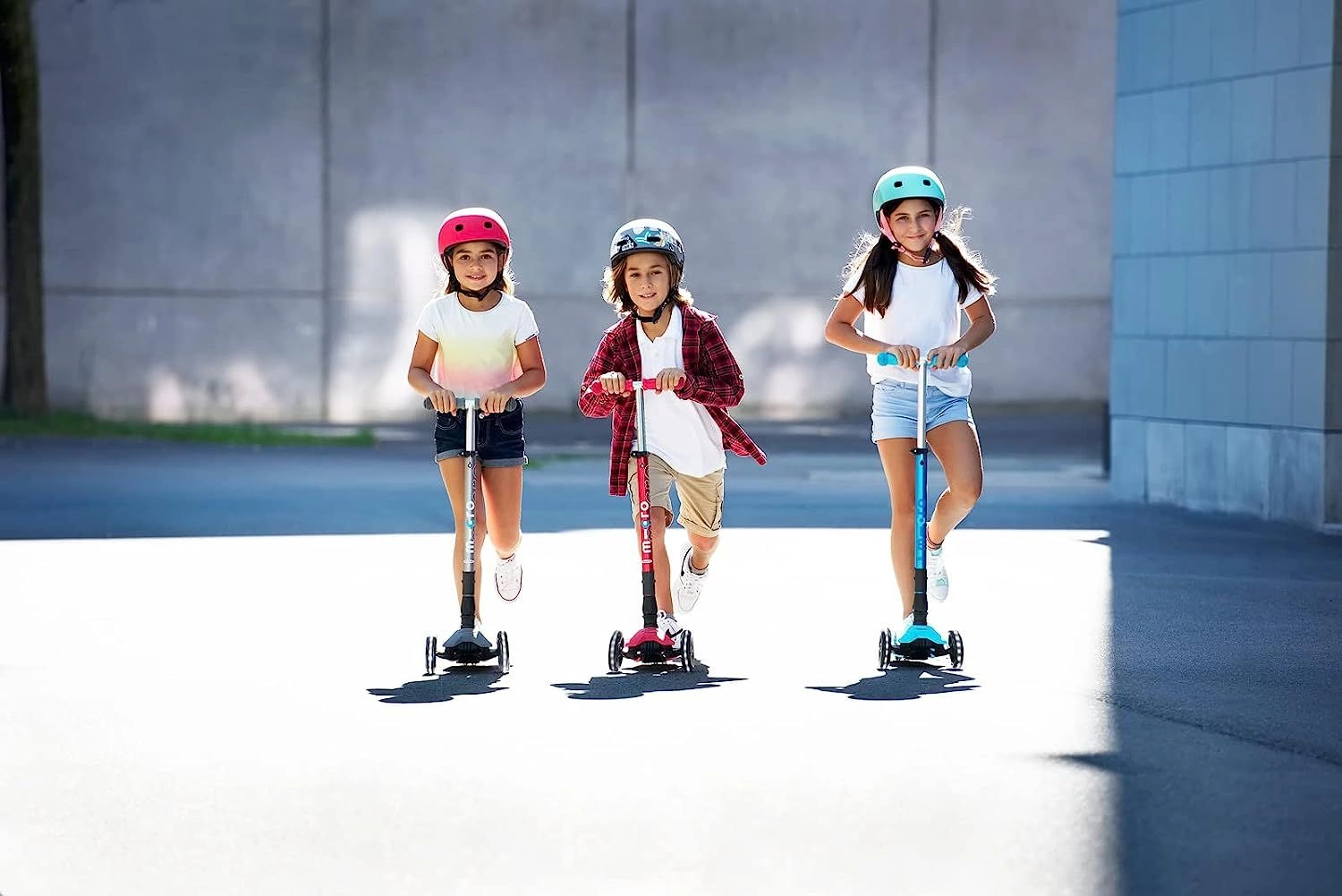 Maxi Deluxe 3-Wheel Kick Scooter – 120/80 mm LED Foldable