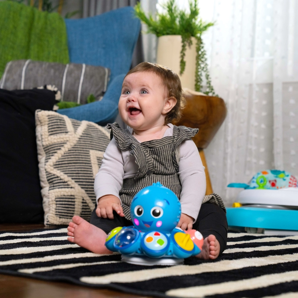 Step & Twirl Opus - 4-in-1 Activity Walker