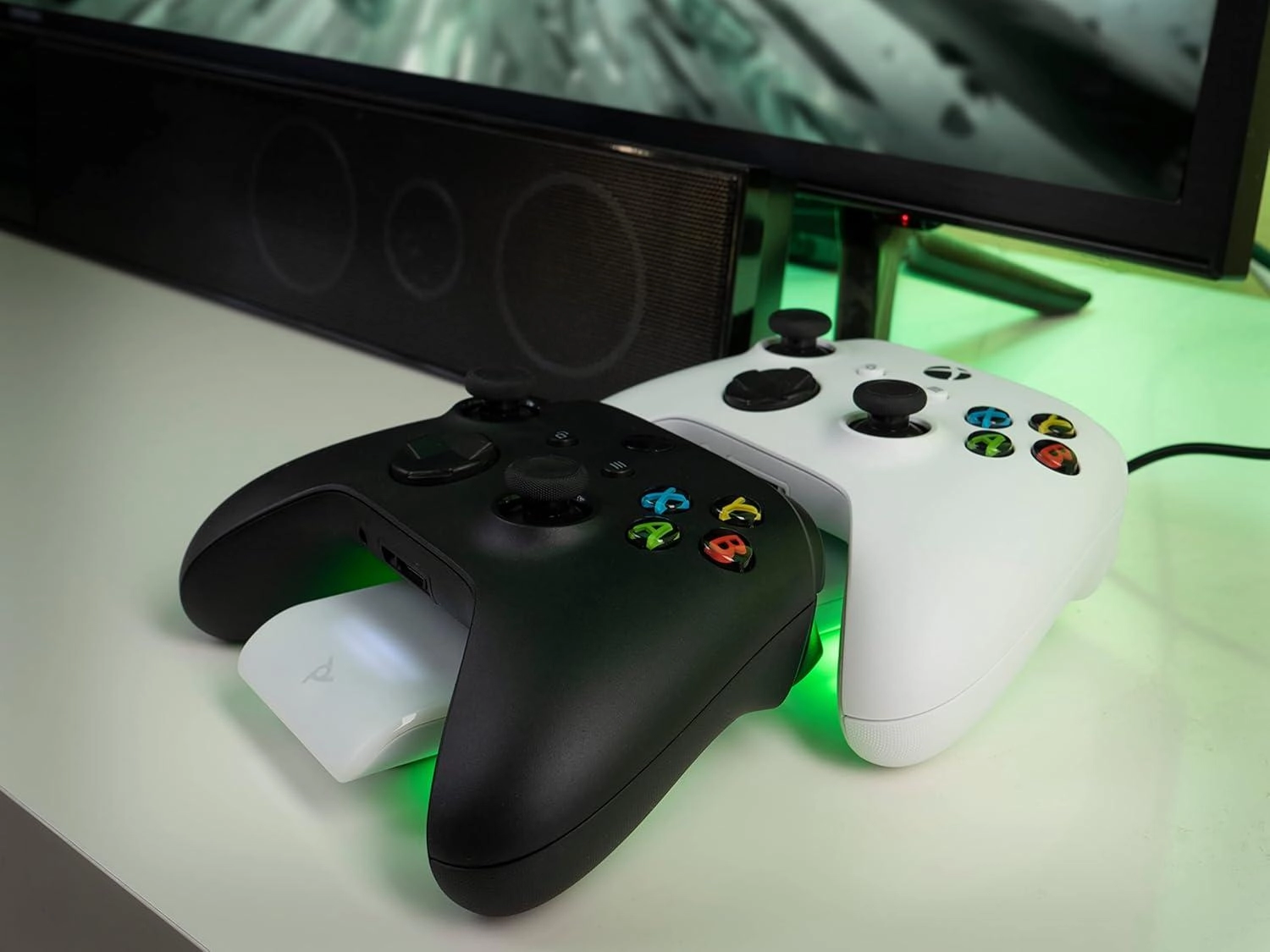 Dual Charger - wireless Xbox Series X|S and Xbox One