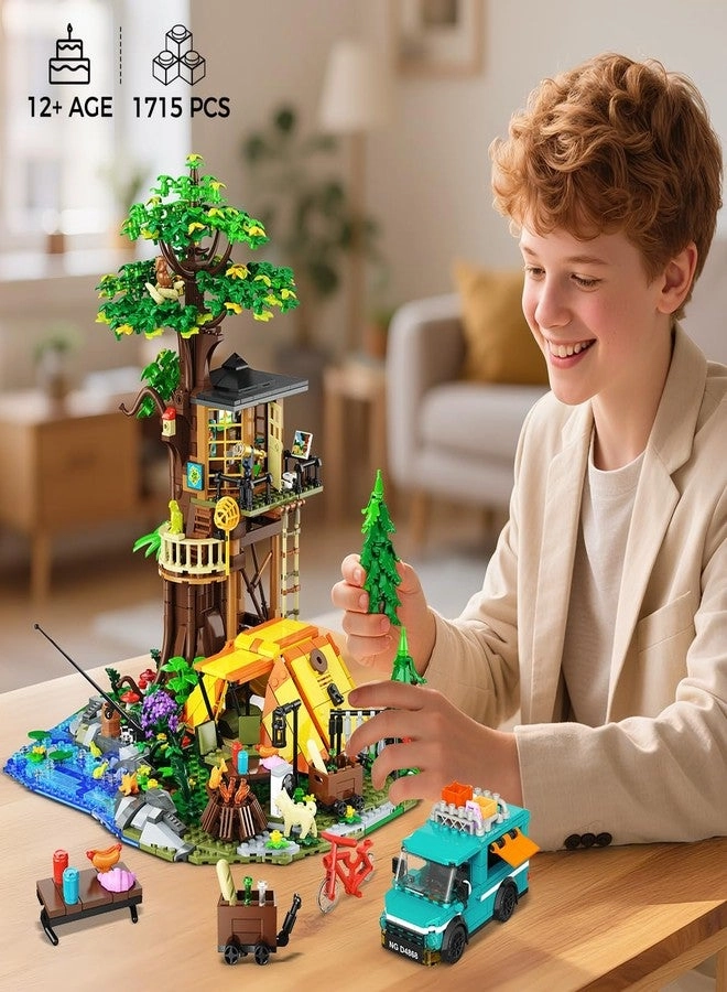 Camping Tree House Building Set - 1715 pcs