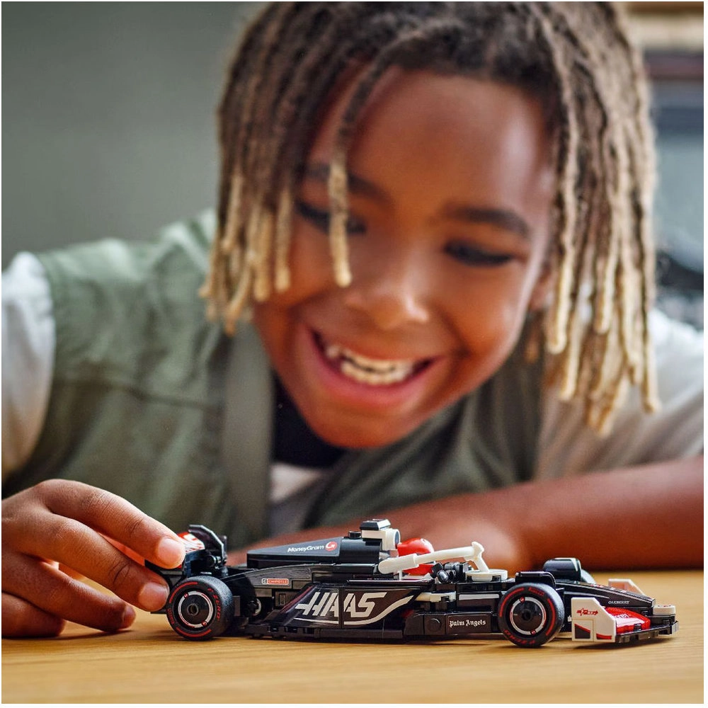 MoneyGram Haas F1 Team VF-24 Race Car (77250)