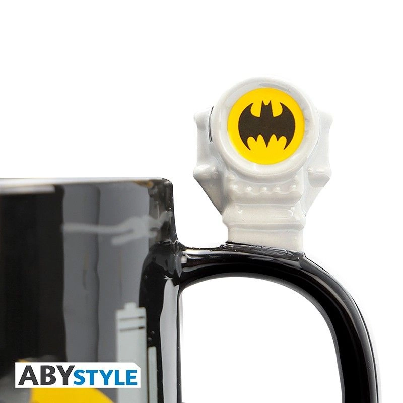 DC Comics The Batman Box Heat Changing Mug - 460 ml