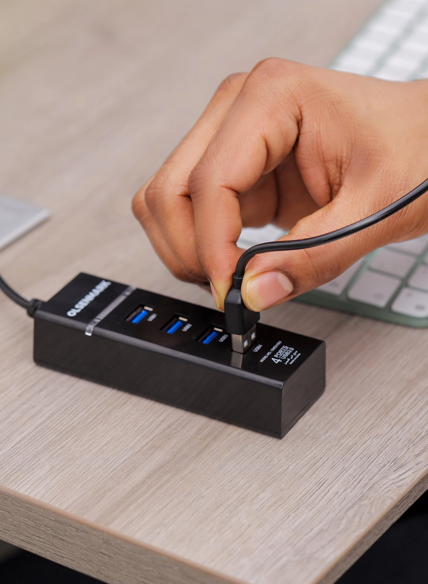 OMES1803 - 4 Ports USB 3.0 5Gbps