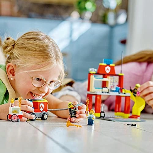 City Fire Station and Fire Truck (60375)