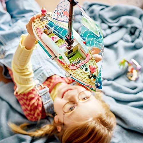 LEGO Friends Stephanie’s Sailing Adventure (41716) - 309 Pieces 7+