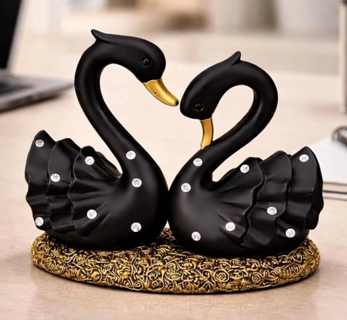 Stuti Mall - Gujarat Decorative Crystal Ball Animal Showpiece - High-quality Resin Synthetic Resin