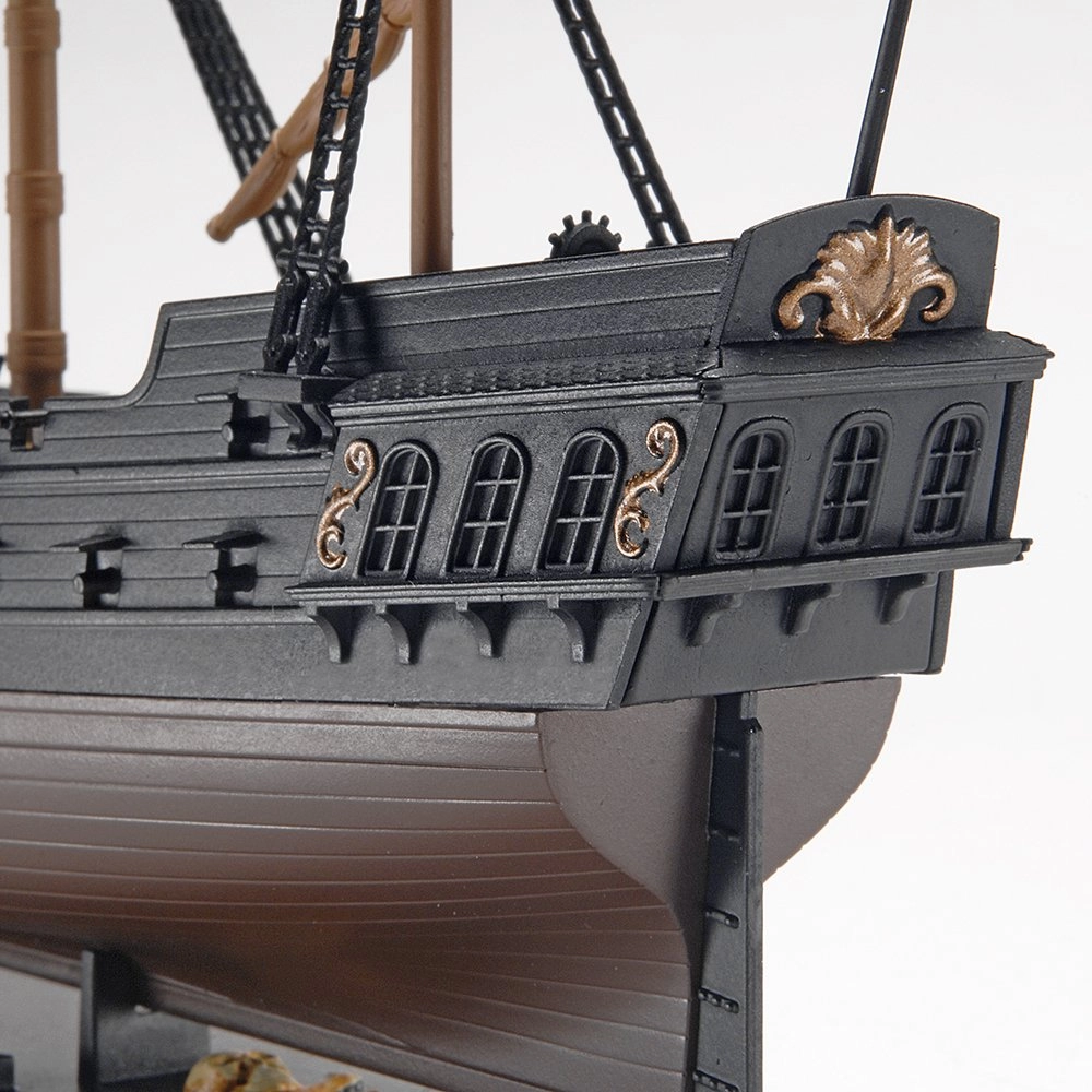 SnapTite The Black Diamond Pirate Ship Model Kit