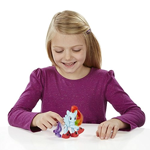 Rainbow Dash Sightseeing Figure Miniature