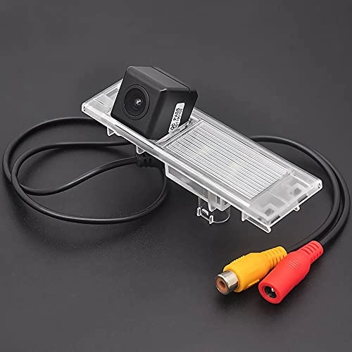 Rear View Reverse Backup Tracks Camera - 728 x 512