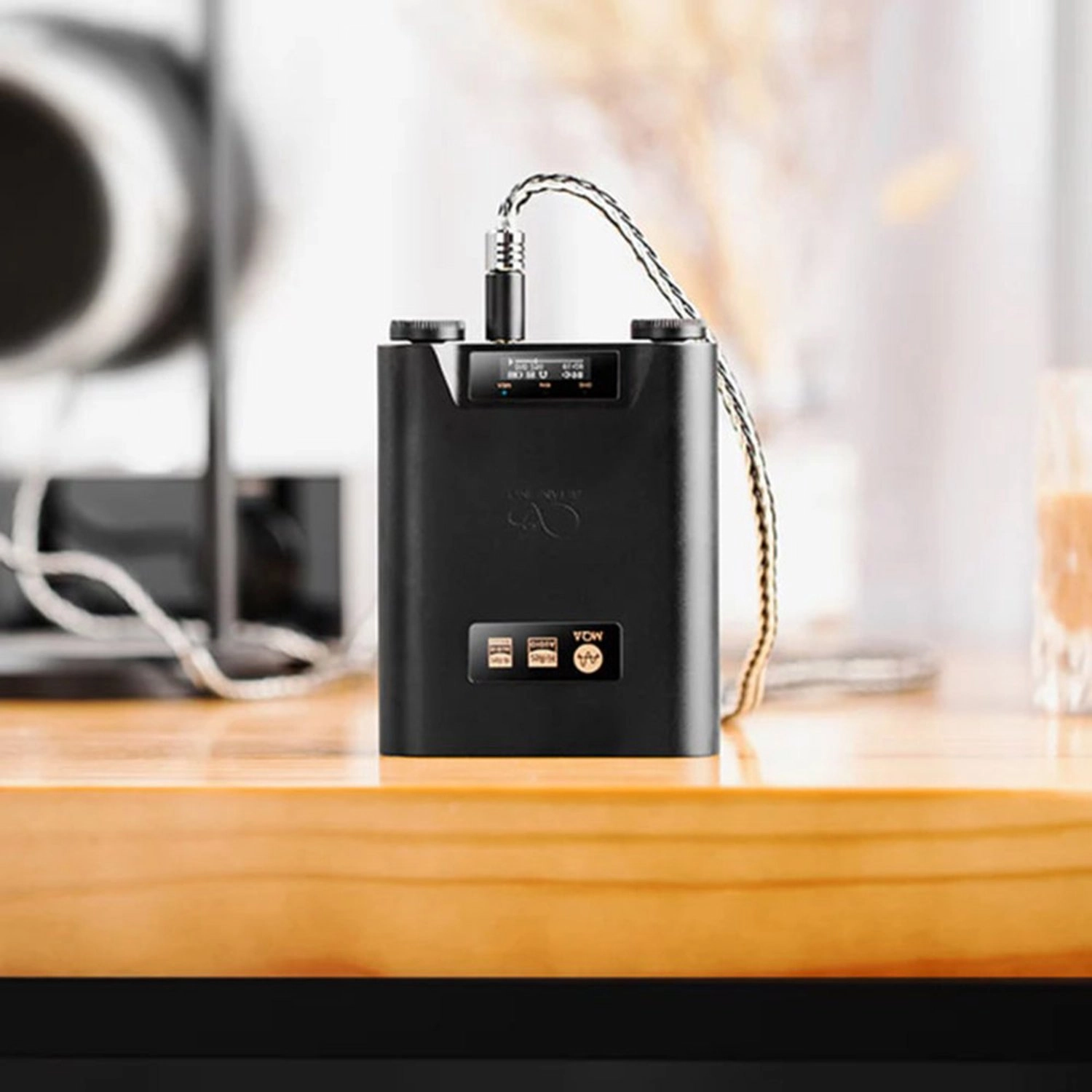 H5 - Portable DAC & Amplifier 3500mAh Bluetooth 5.0