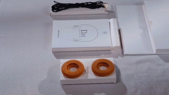 Distant Mountain Wired Headphone