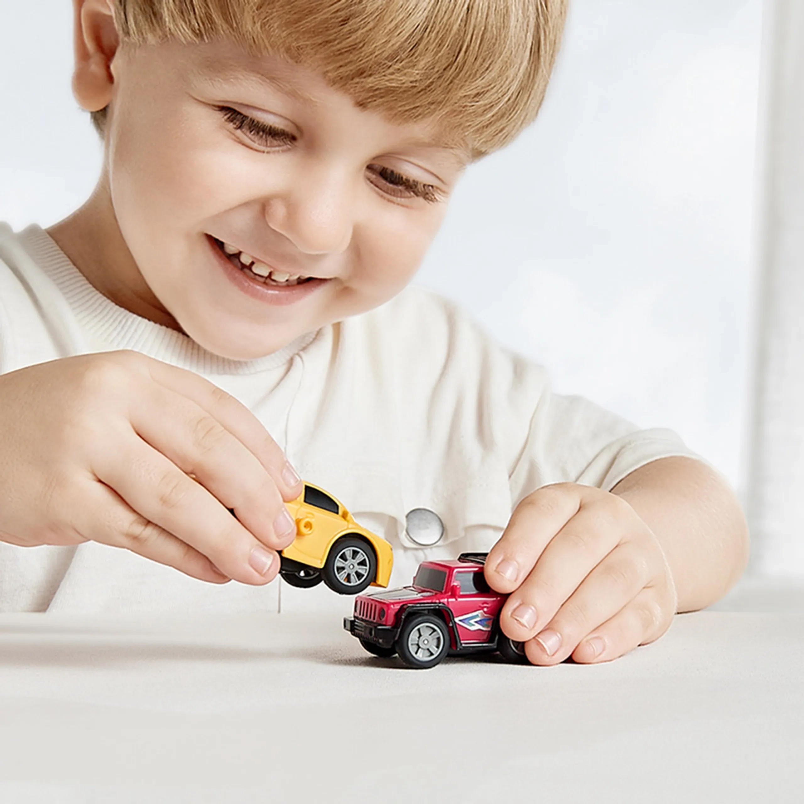 Amazing Car Toys - 2pc