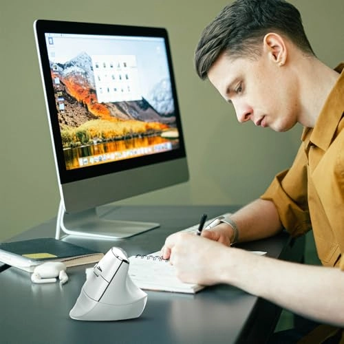 M780 Ergonomic Vertical Mouse - USB