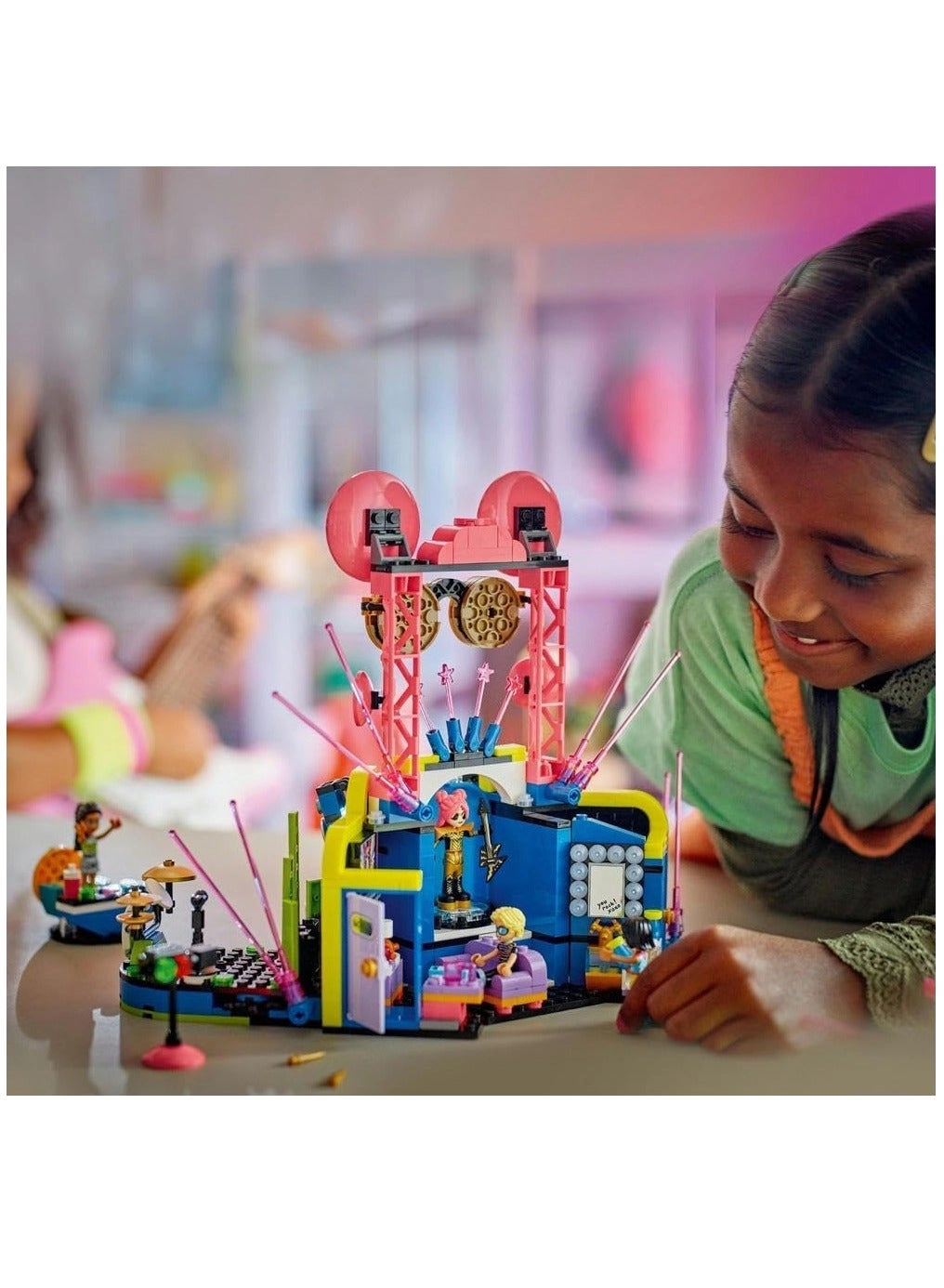 Heartlake City Music Talent Show - Friends Andrea 669 pcs