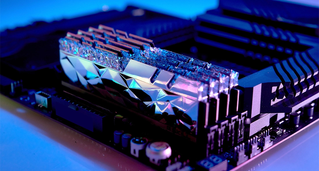 Trident Z Royal - 32GB 4000MT/s UDIMM DDR4