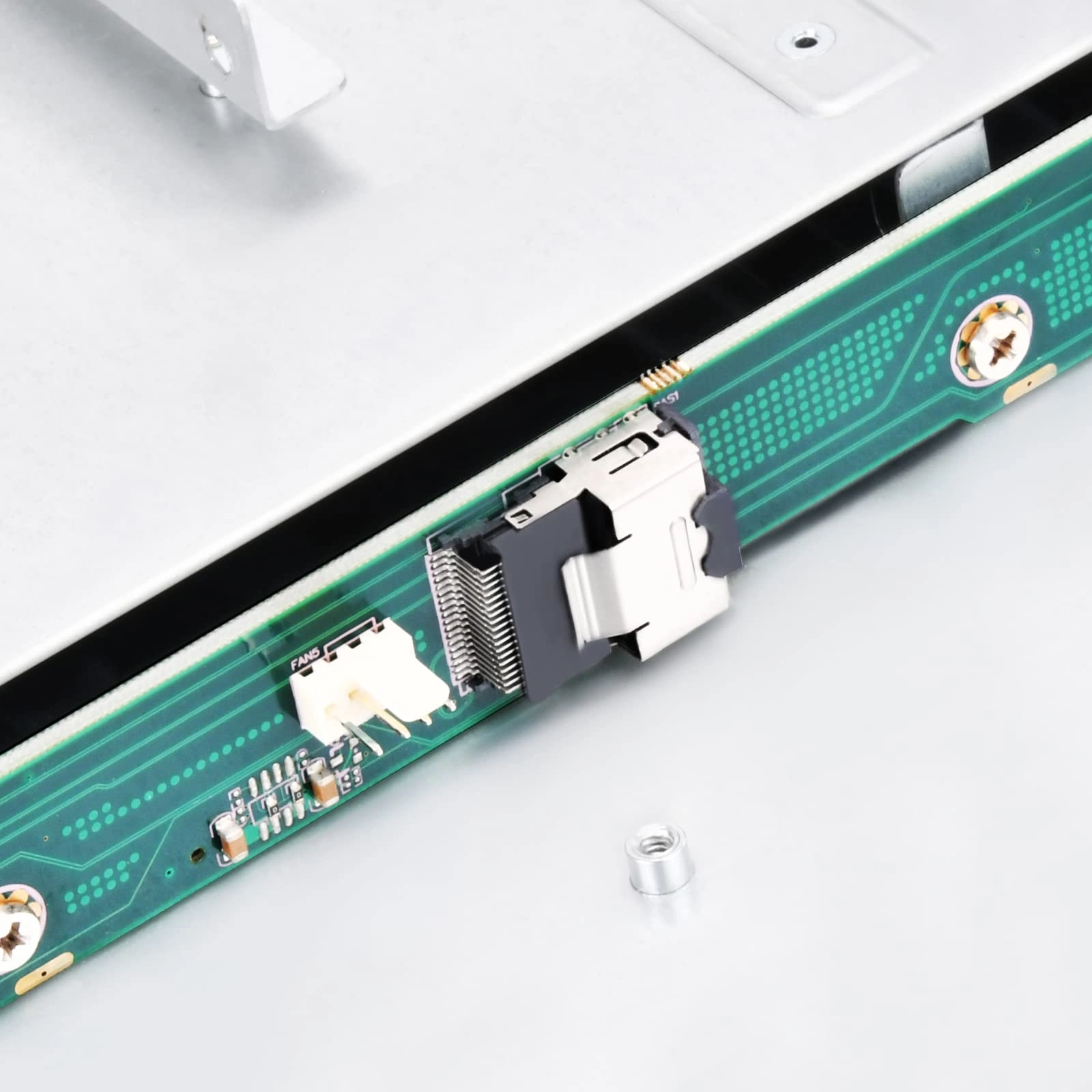 RM21-304 - Micro-ATX