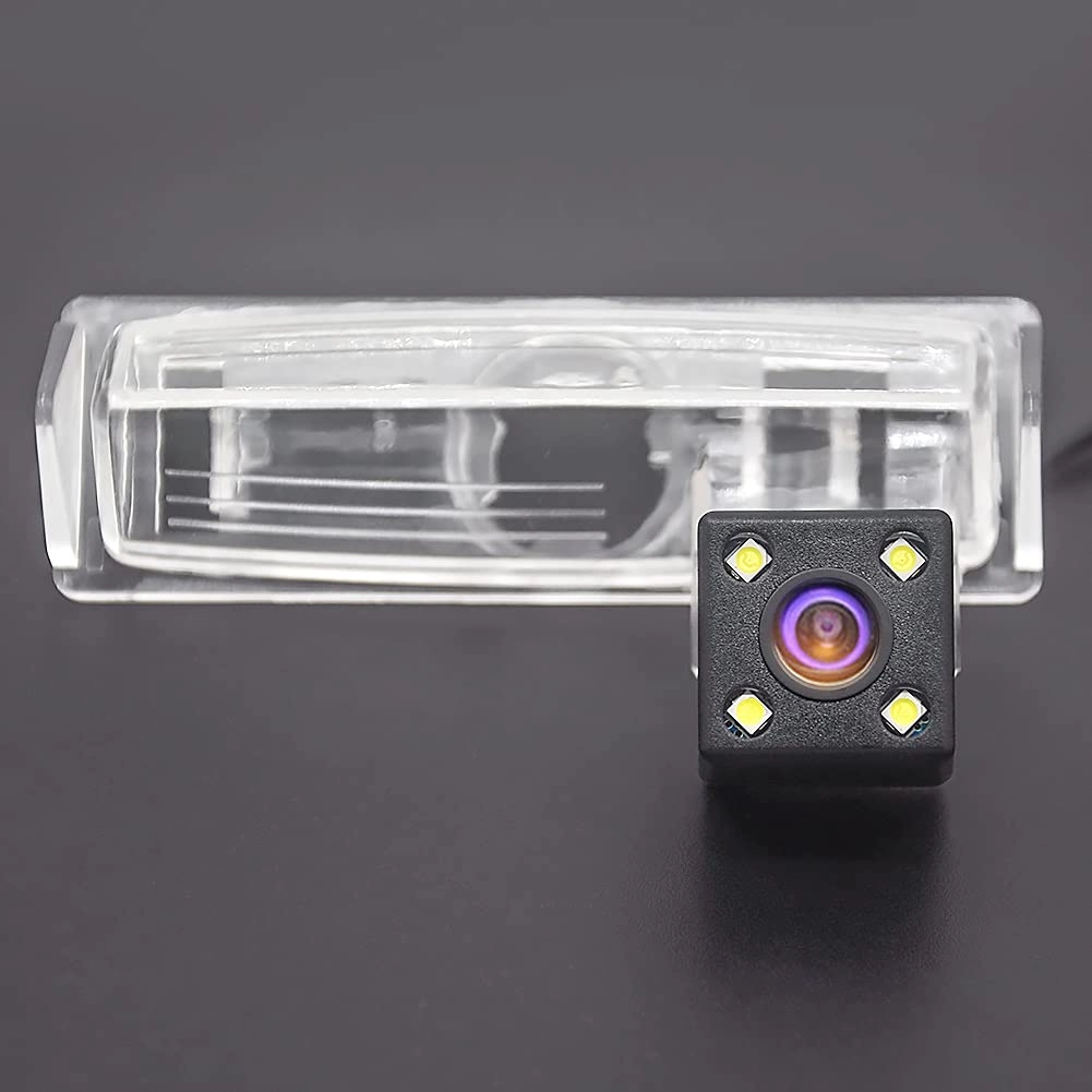 Rear View Reverse Backup Tracks Camera - 728 x 512