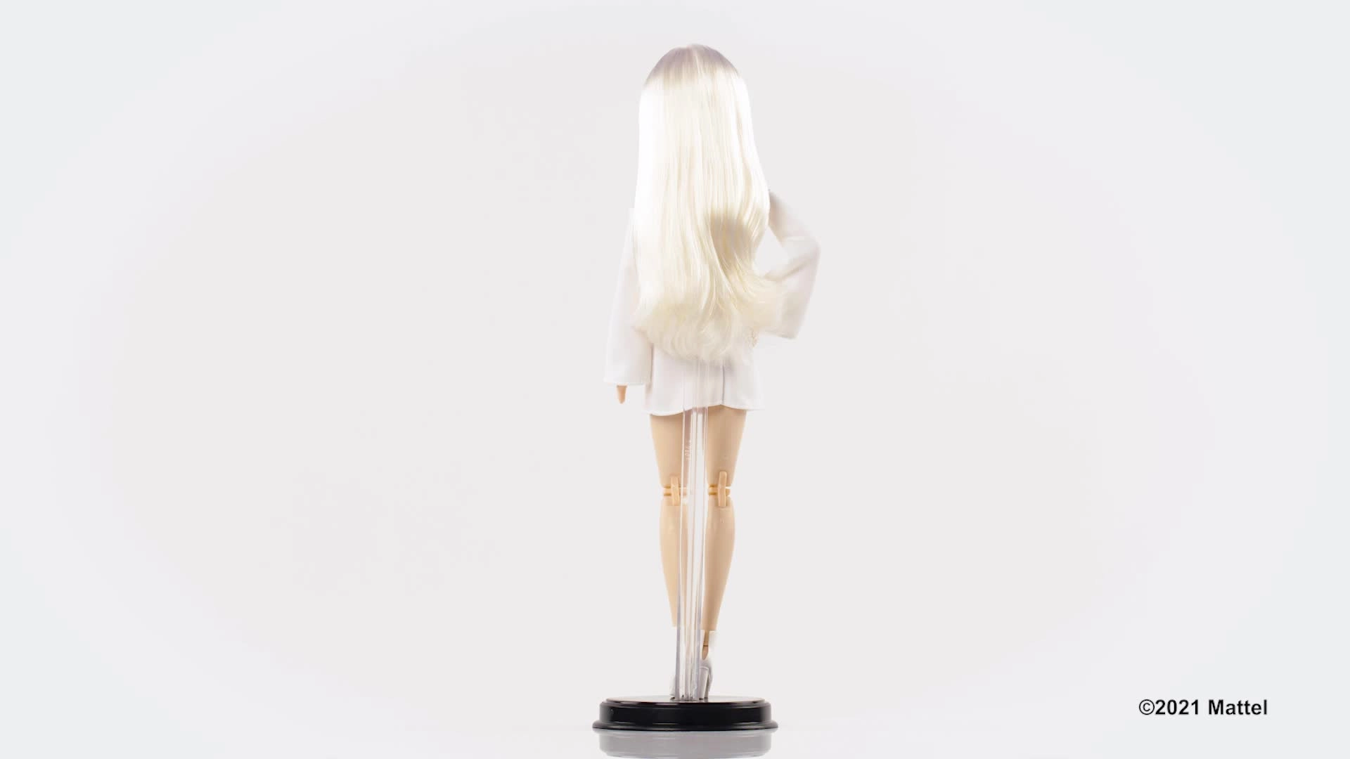 Barbie Made to Move Basics - Tall Plastic Blonde Hair Ages 6+