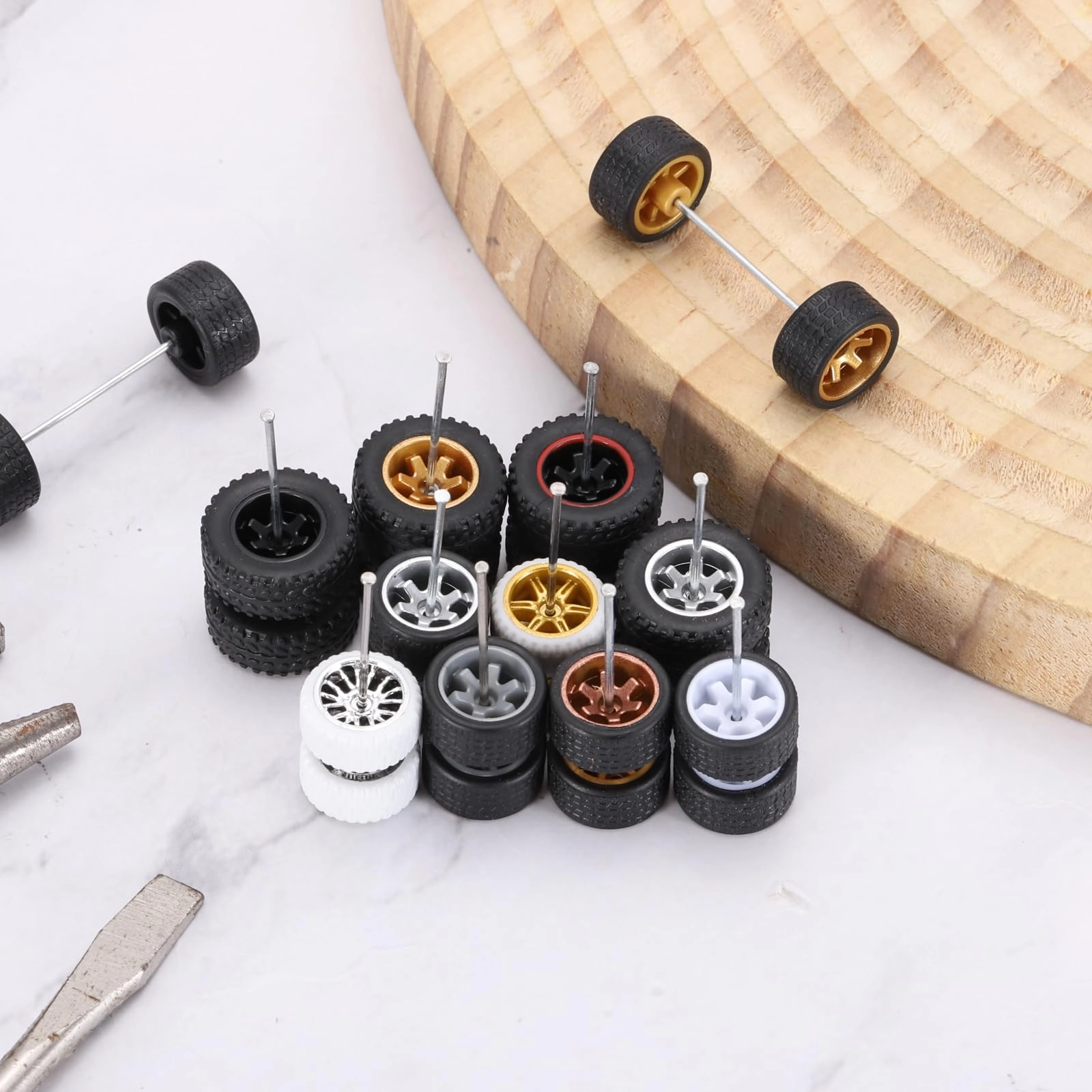 Wheels and Tires Set - 8.0 count 1/64