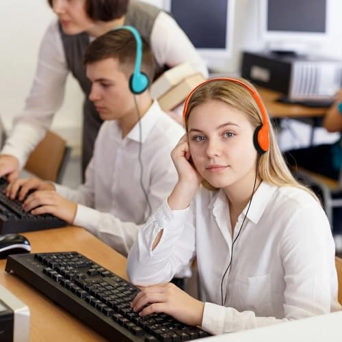 KQ1706 Wired Headphone 12 Pack