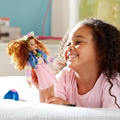 Rapunzel Story Doll - 11 Inches Fully Poseable Ages 3+