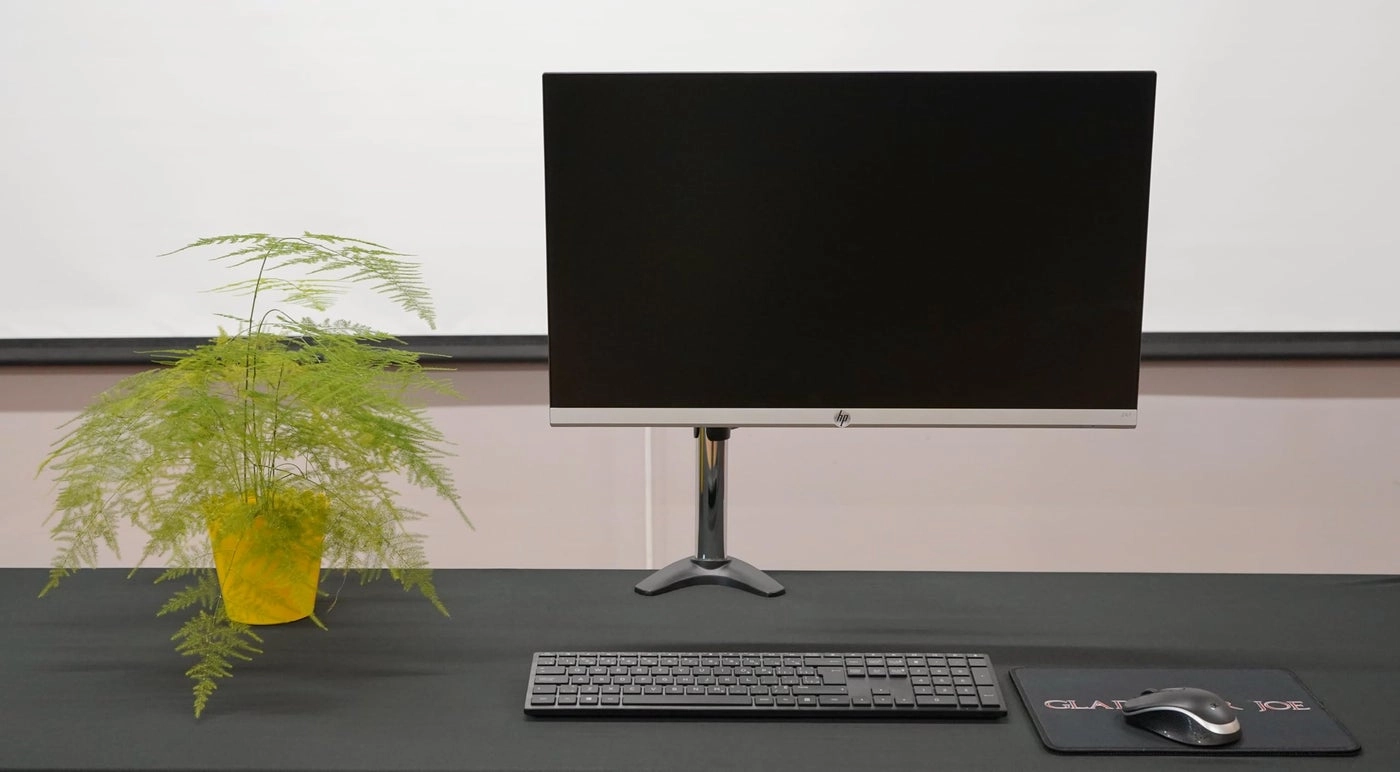 VESA Adapter - 75mmx75mm 100mmx100mm