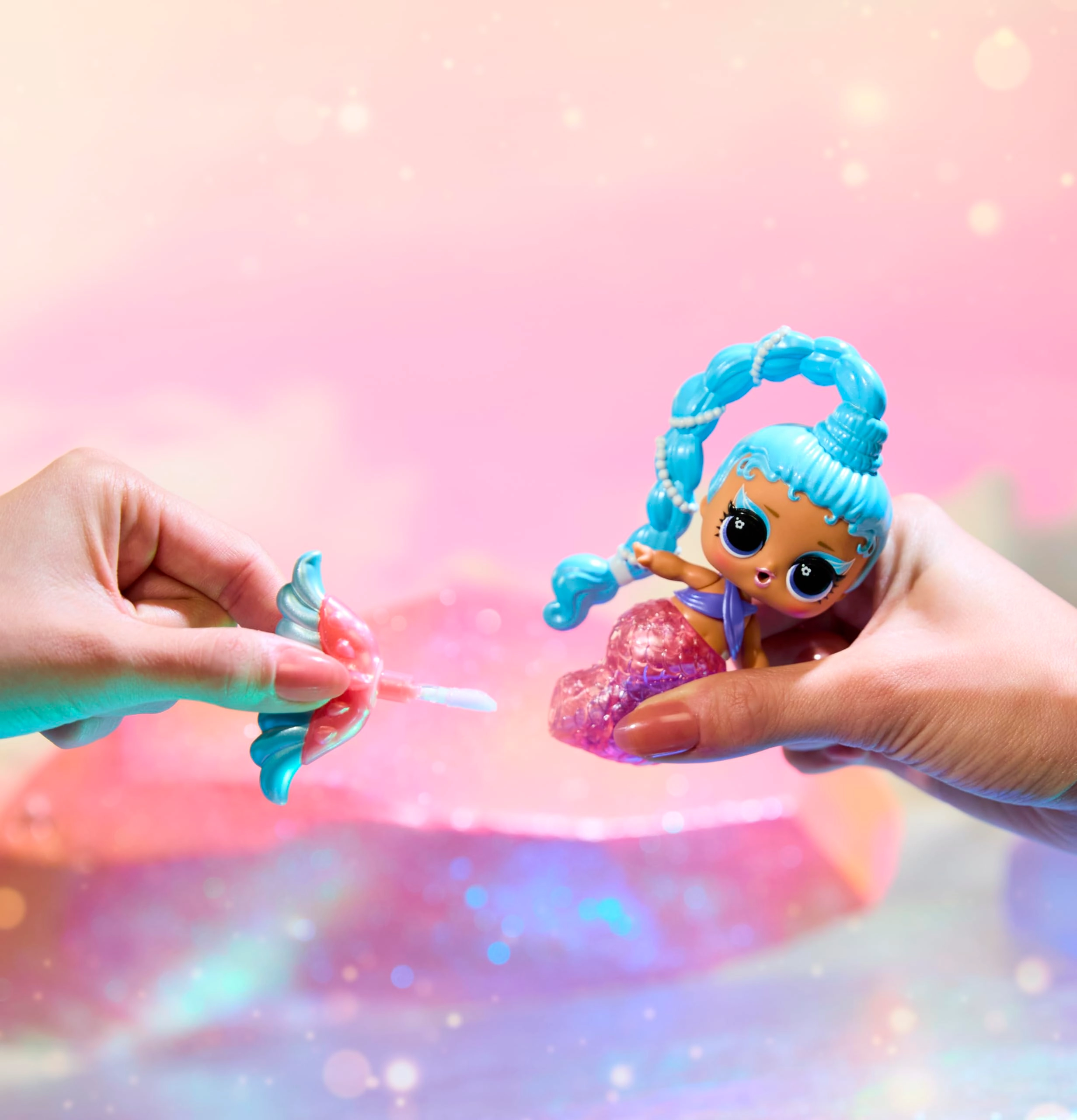 Mermaids Makeover Magic Tots - DIY Wearable Lip Gloss 6 Dolls Ages 4+