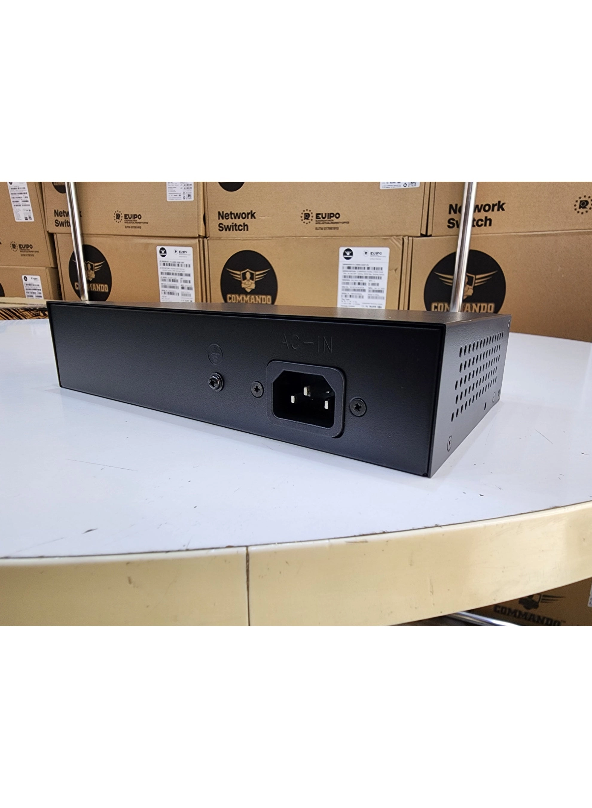 E300-8GP+2GE 10-Ports