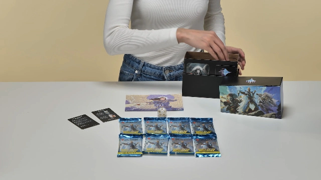 March of the Machine Set Booster - 8 Set Boosters + Card Storage Box
