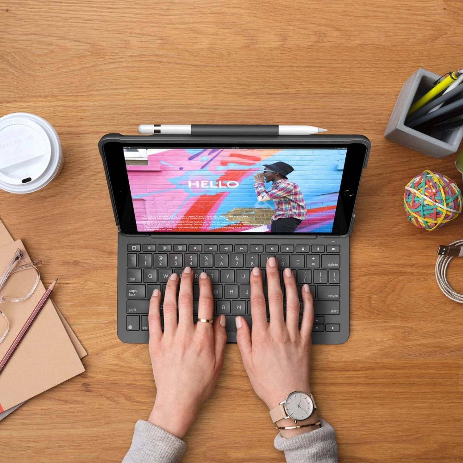 Keyboard Case with Pencil Holder for Ipad