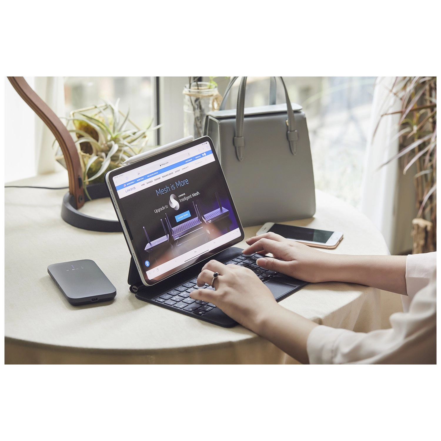 FGHSAX1800 - 5G WiFi 6 1.8 Gbps