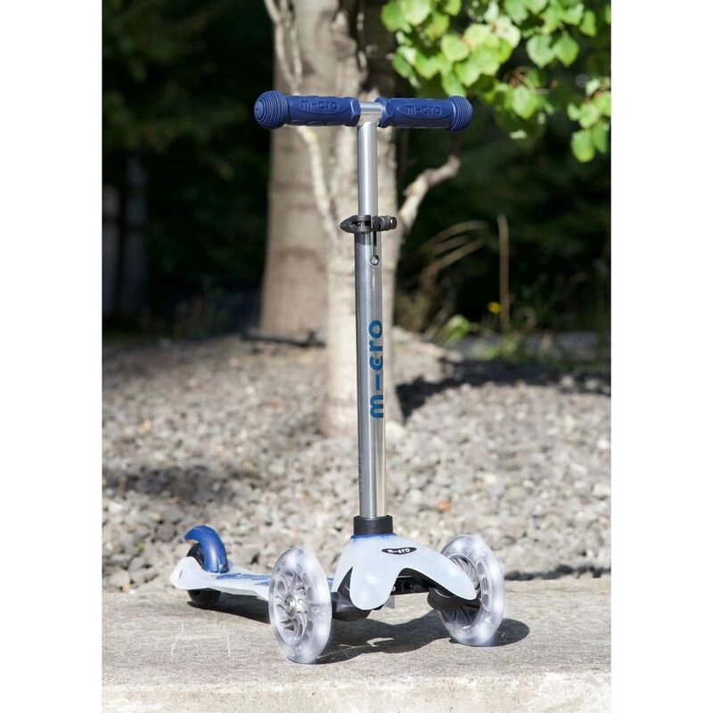 Mini Deluxe Flux 3-Wheel Kick Scooter – 120/85 mm LED