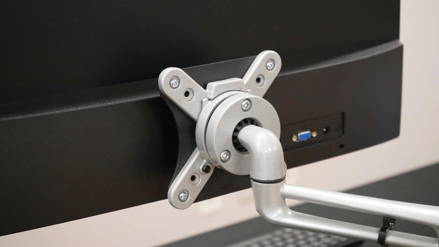 VESA Adapter - 75mmx75mm 100mmx100mm