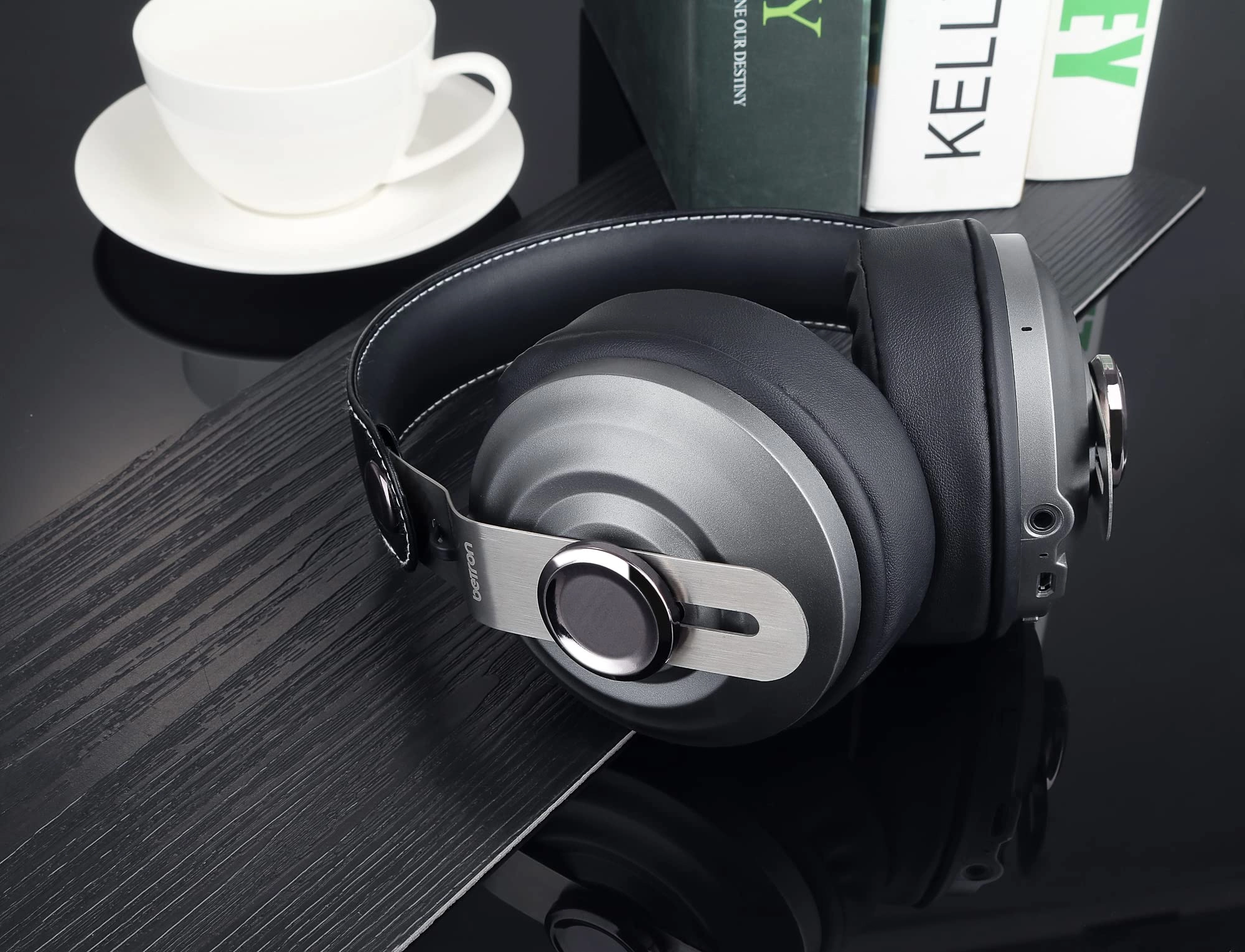 HD800 Wireless Headphone