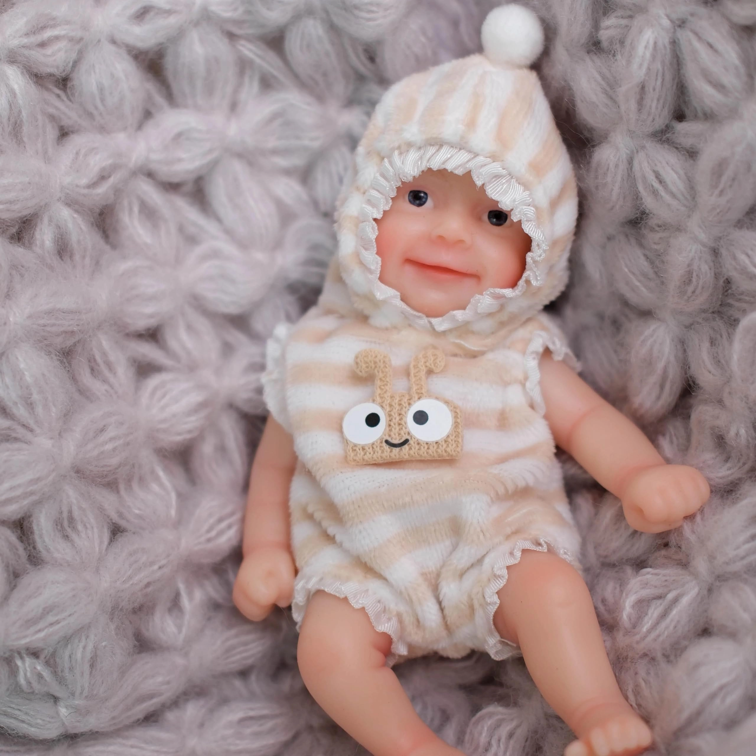 Reborn Baby Doll - 6 inch Silicone