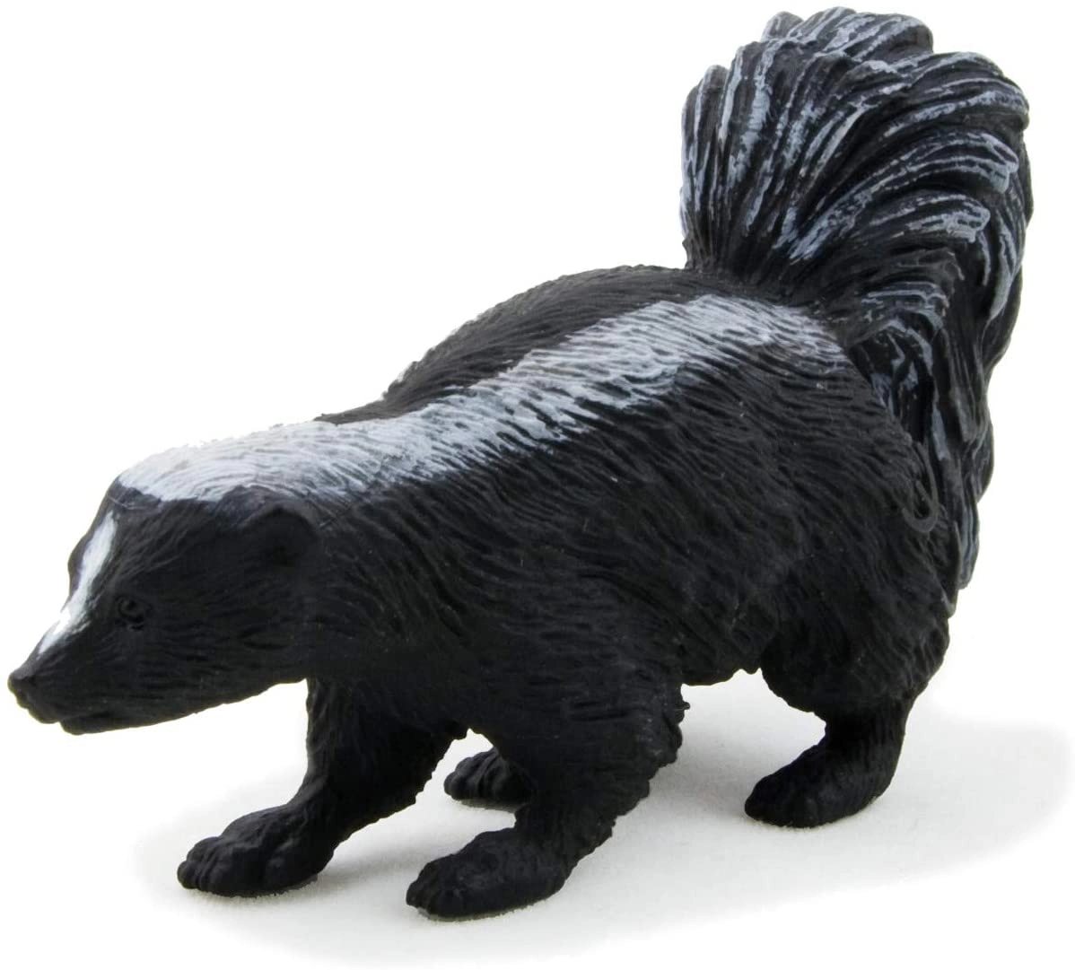 Play and Dream Mojo Skunk - Hand painted Collectable